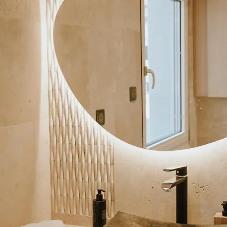 Da Lisa Wellness Proche Centre Apartament